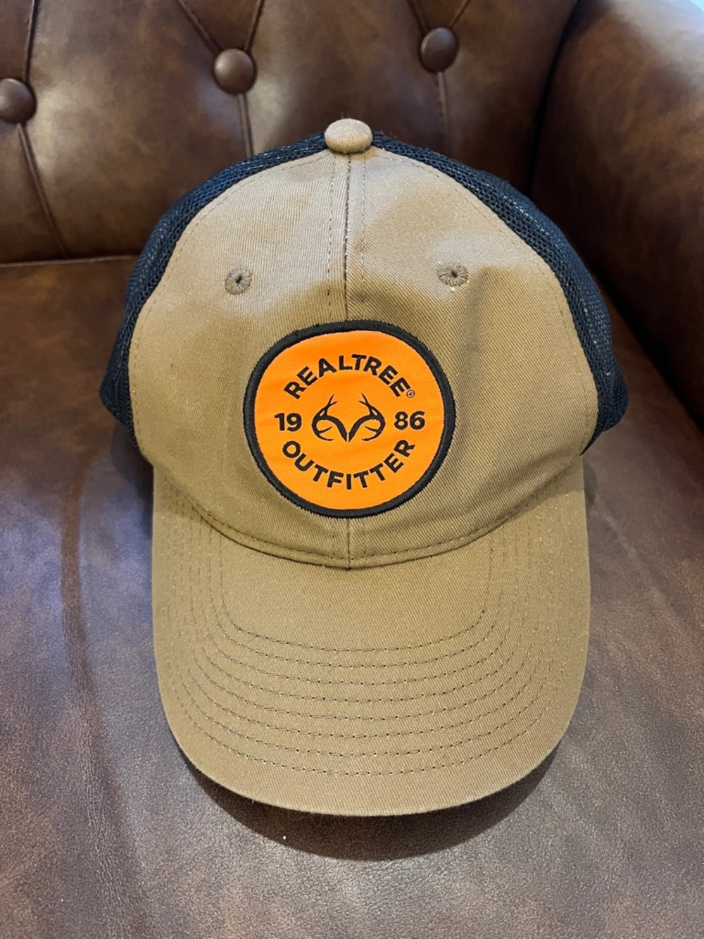 Realtree Tan & Black Mesh Cap with Orange Logo Patch